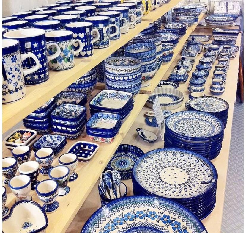 Bolesławiec Polish pottery